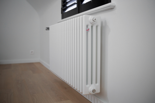 Reference Zehnder Charleston Electric Decorative radiator Front view
