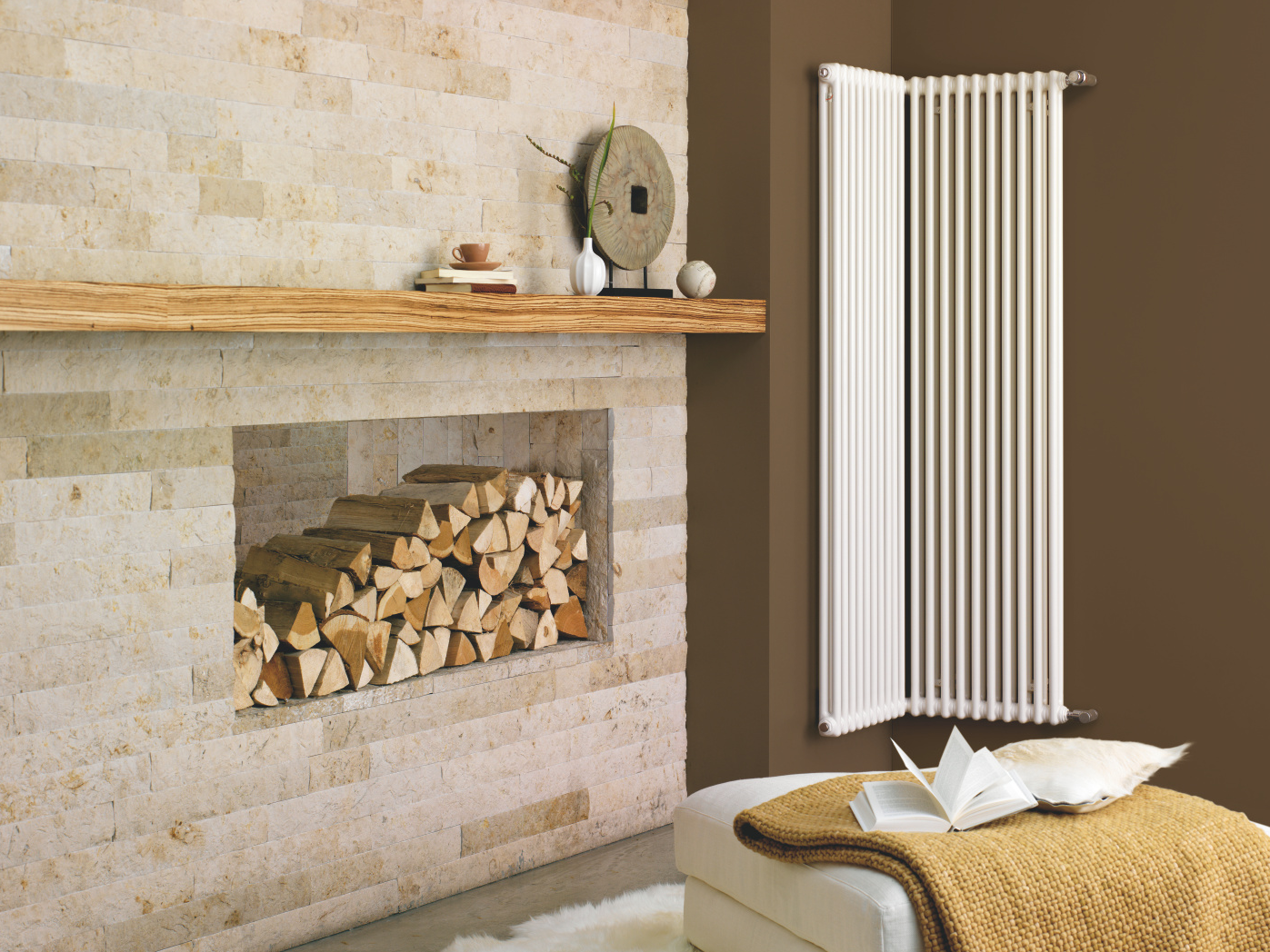 Rendering Zehnder Charleston Decorative radiator Front view