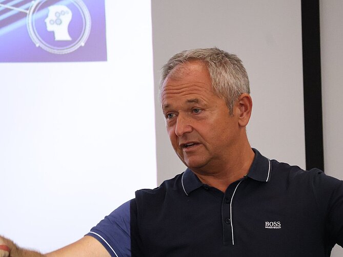 Zehnder Climate Center hostil přednášku Jana Mühlfeita  